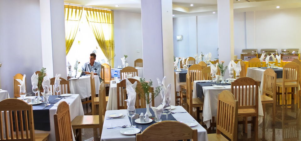 Hotel 7 Mile Янгон Экстерьер фото