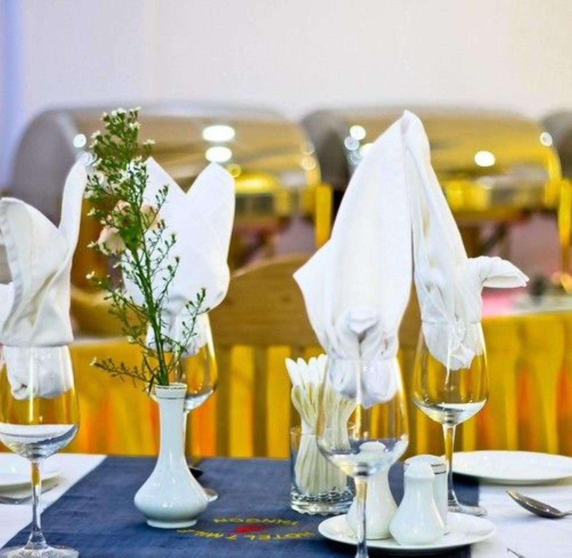Hotel 7 Mile Янгон Экстерьер фото